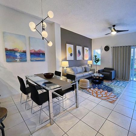 Stylish 3 Bedroom Townhome With Resort Amenities คิสซิมมี ภายนอก รูปภาพ